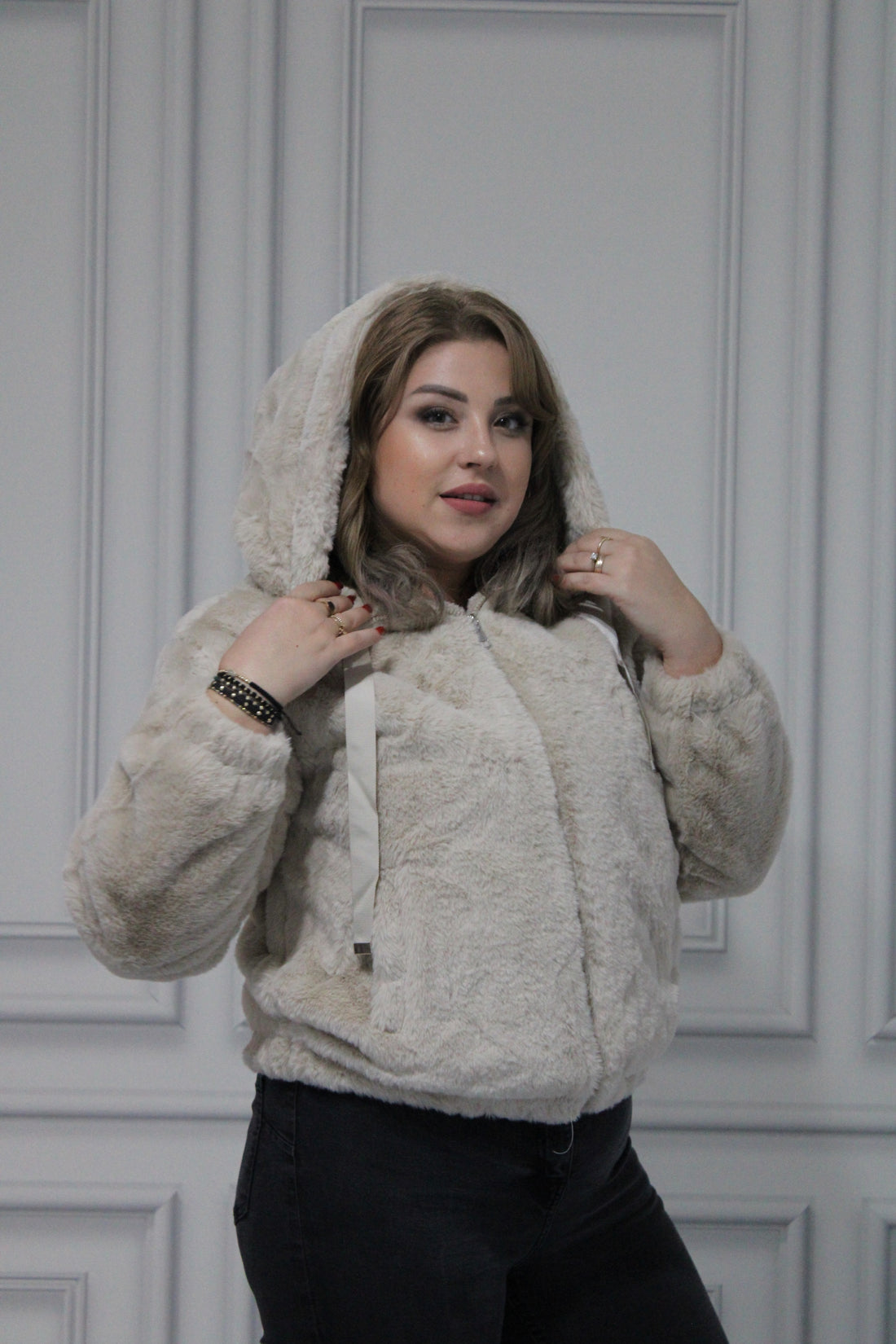 Jacheta din Blana Ecologica Crem